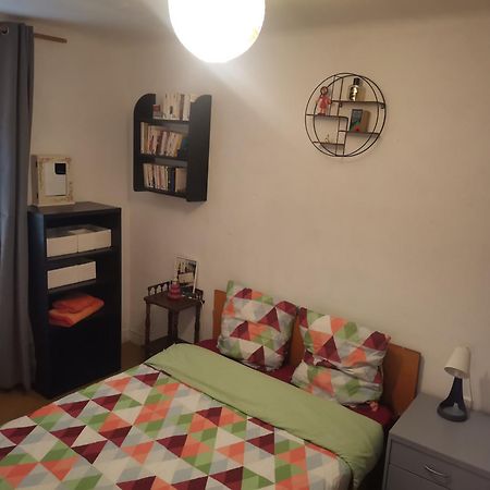 Big Ground Floor 2 Bedrooms Flat In A Quiet Building & Neighborghood Marseille Exterior photo